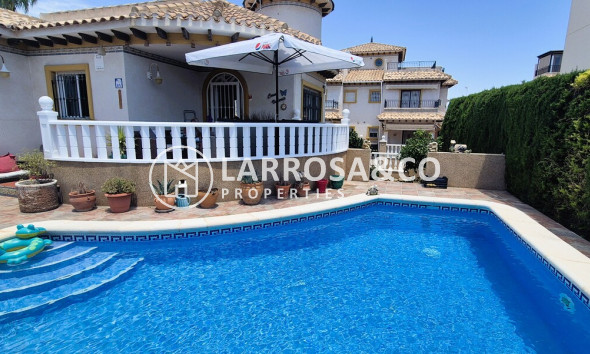 Resale - Detached House/Villa - Villamartin - Costa Blanca