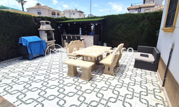 Resale - Detached House/Villa - Villamartin - Costa Blanca