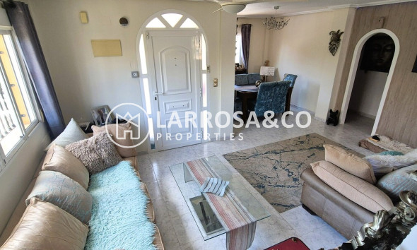 Resale - Detached House/Villa - Villamartin - Costa Blanca