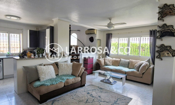 Resale - Detached House/Villa - Villamartin - Costa Blanca