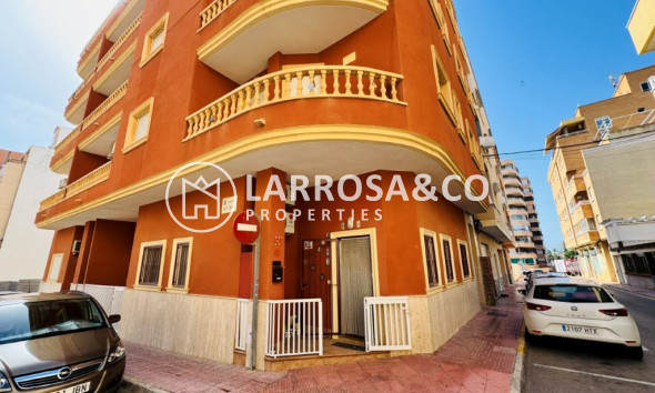 Resale - Apartment - La Mata - Costa Blanca