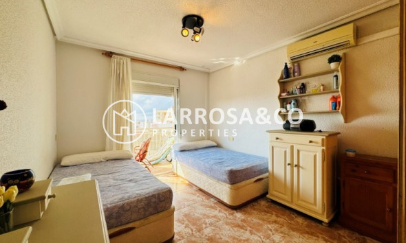 Resale - Apartment - La Mata - Costa Blanca