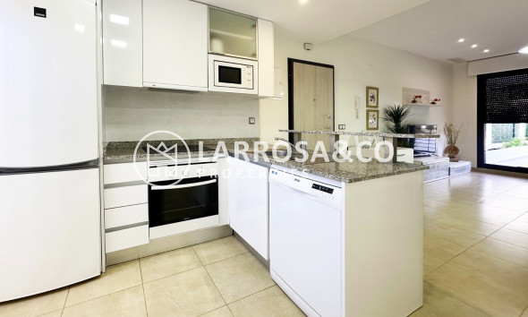 Resale - Apartment - Santa Pola - Costa Blanca