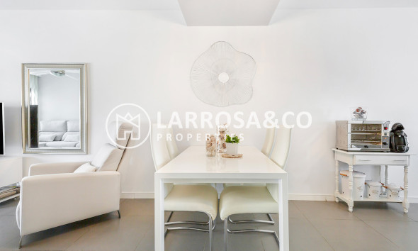 Resale - Apartment - Pilar de la Horadada - Costa Blanca
