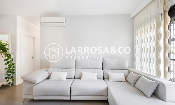 Resale - Apartment - Pilar de la Horadada - Costa Blanca
