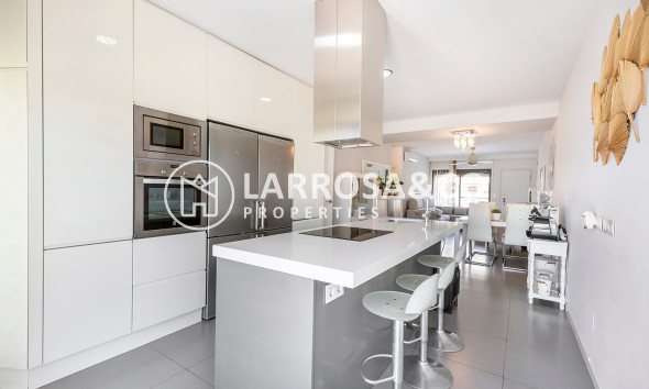 Resale - Apartment - Pilar de la Horadada - Costa Blanca