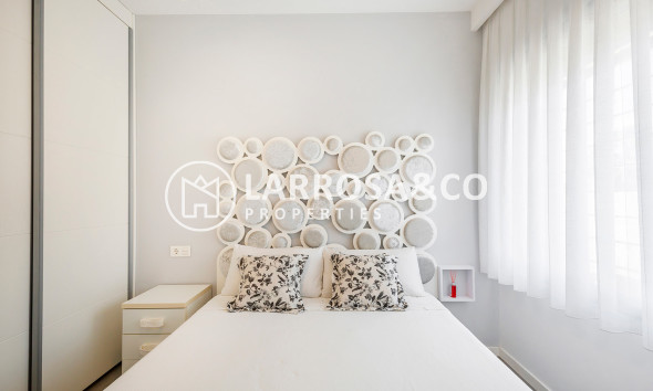 Resale - Apartment - Pilar de la Horadada - Costa Blanca