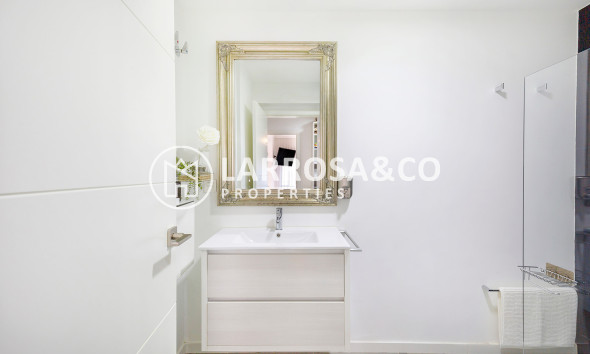 Resale - Apartment - Pilar de la Horadada - Costa Blanca