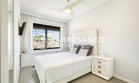 Resale - Apartment - Pilar de la Horadada - Costa Blanca