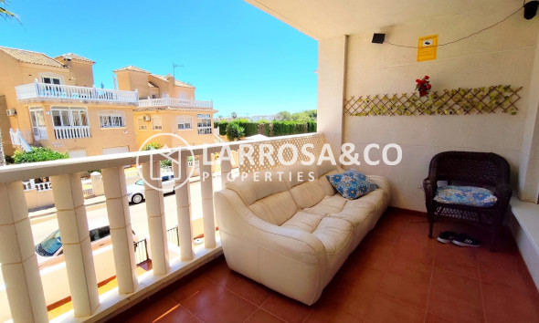 Resale - Apartment - Villamartin - Costa Blanca