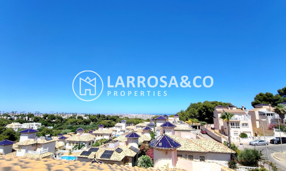 Resale - Apartment - Villamartin - Costa Blanca