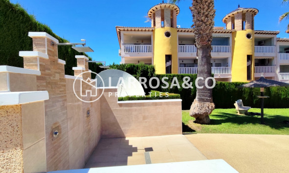 Resale - Apartment - Villamartin - Costa Blanca