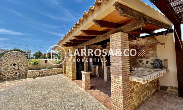 Resale - Detached House/Villa - La Zenia - Costa Blanca