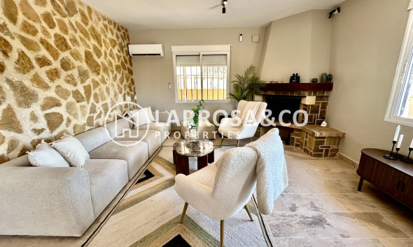 Resale - Detached House/Villa - La Zenia - Costa Blanca