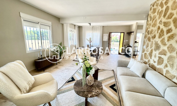 Resale - Detached House/Villa - La Zenia - Costa Blanca