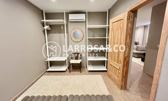 Resale - Detached House/Villa - La Zenia - Costa Blanca