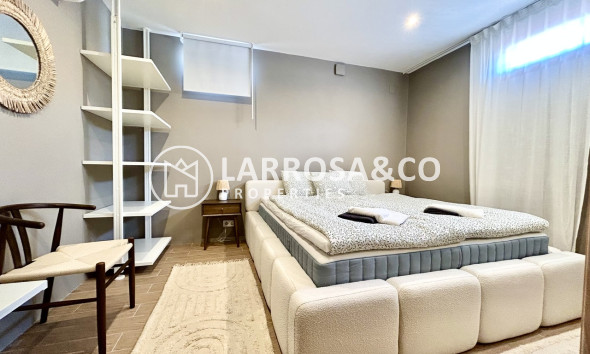 Resale - Detached House/Villa - La Zenia - Costa Blanca
