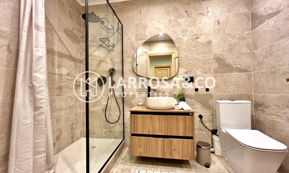 Resale - Detached House/Villa - La Zenia - Costa Blanca