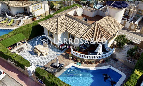 Resale - Detached House/Villa - Villamartin - Costa Blanca