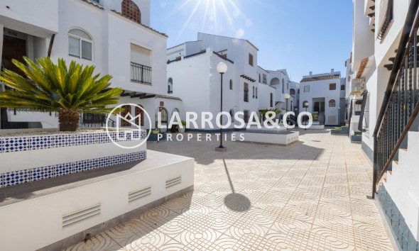 Resale - Apartment - Torrevieja - torrevieja
