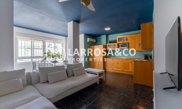 Resale - Apartment - Torrevieja - torrevieja