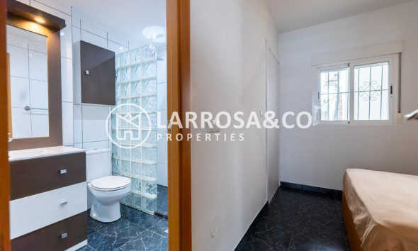 Resale - Apartment - Torrevieja - torrevieja