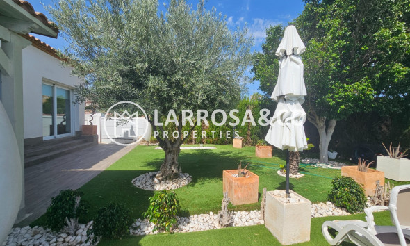 Resale - Detached House/Villa - San Fulgencio - El Oasis