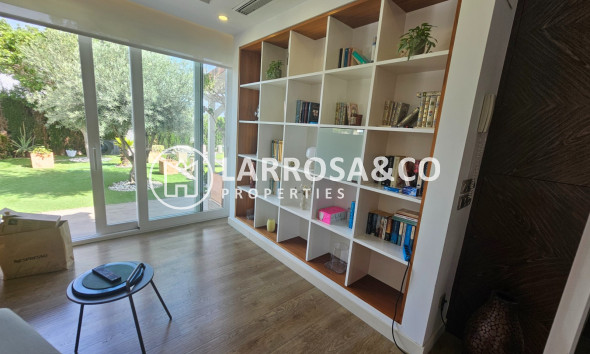 Resale - Detached House/Villa - San Fulgencio - El Oasis