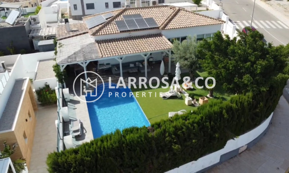 Resale - Detached House/Villa - San Fulgencio - El Oasis
