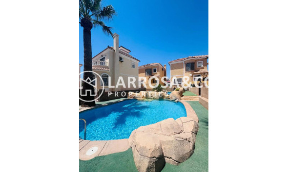 Resale - Detached House/Villa - Villamartin - Costa Blanca