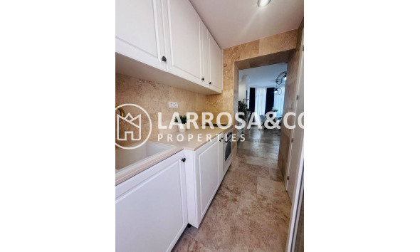 Resale - Detached House/Villa - Villamartin - Costa Blanca