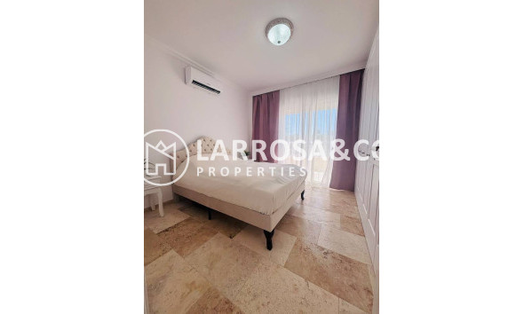 Resale - Detached House/Villa - Villamartin - Costa Blanca