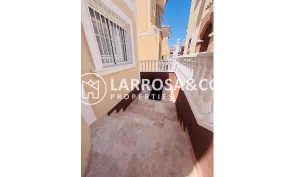 Resale - Detached House/Villa - Villamartin - Costa Blanca