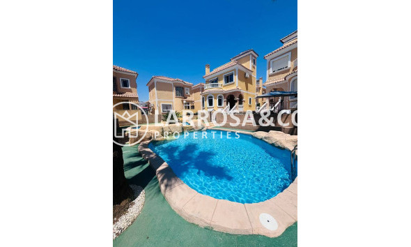 Resale - Detached House/Villa - Villamartin - Costa Blanca