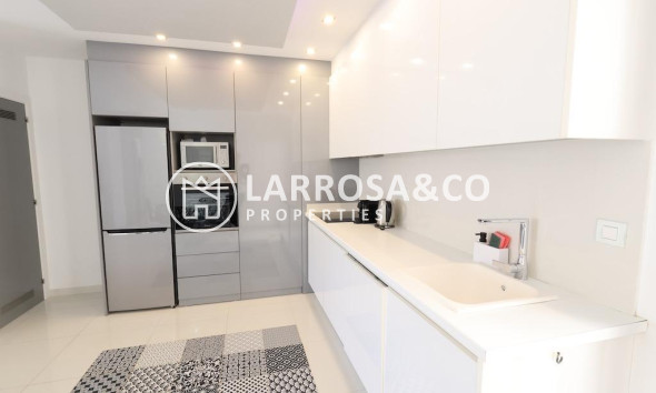 Resale - Apartment - Pilar de la Horadada - Costa Blanca