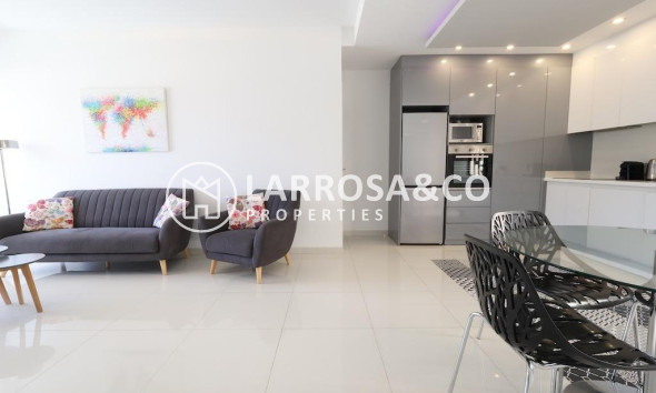 Resale - Apartment - Pilar de la Horadada - Costa Blanca