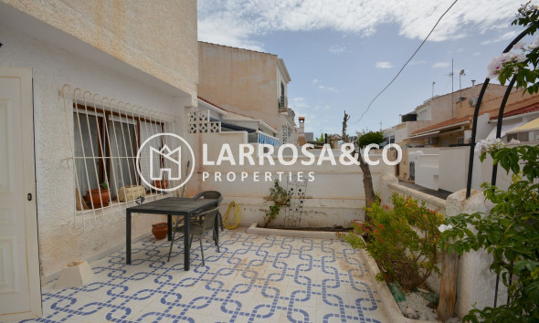 Resale - Semi-detached house - Torrevieja - El limonar