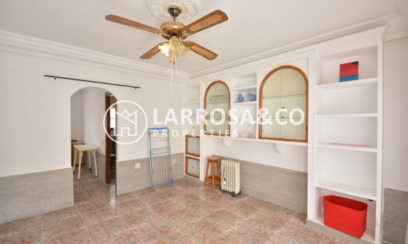 Resale - Semi-detached house - Torrevieja - El limonar