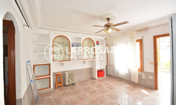 Resale - Semi-detached house - Torrevieja - El limonar