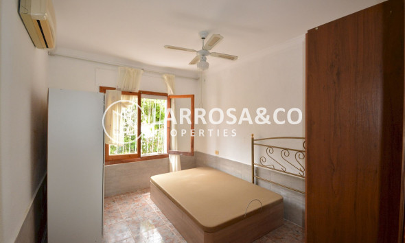 Resale - Semi-detached house - Torrevieja - El limonar
