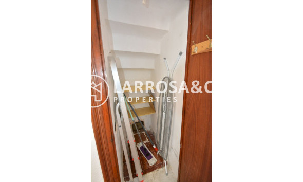 Resale - Semi-detached house - Torrevieja - El limonar