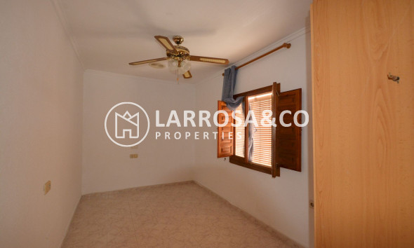 Resale - Semi-detached house - Torrevieja - El limonar
