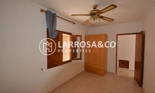 Resale - Semi-detached house - Torrevieja - El limonar