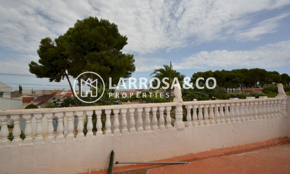 Resale - Semi-detached house - Torrevieja - El limonar