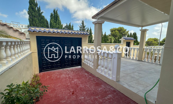 Resale - Semi-detached house - San Miguel de Salinas - El galán
