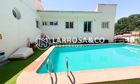 Resale - Detached House/Villa - Dehesa de Campoamor - Costa Blanca