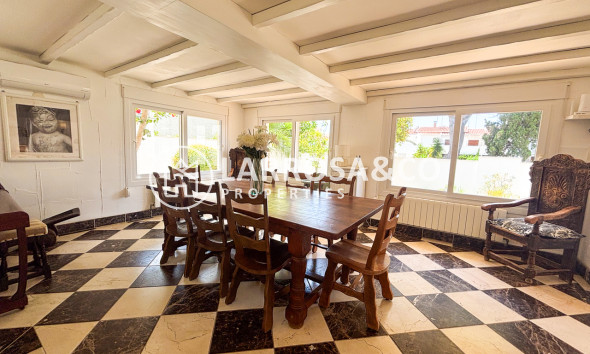 Resale - Detached House/Villa - Dehesa de Campoamor - Costa Blanca