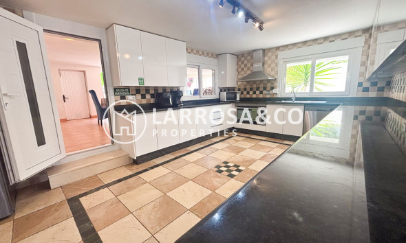 Resale - Detached House/Villa - Dehesa de Campoamor - Costa Blanca