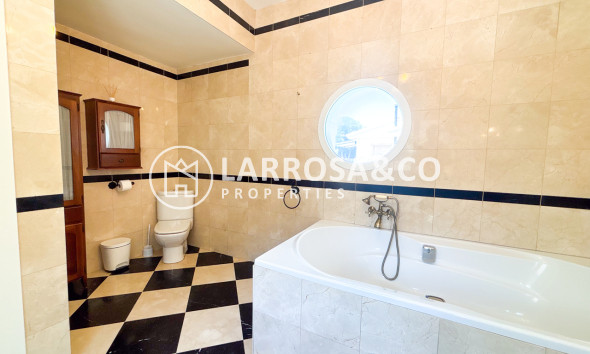 Resale - Detached House/Villa - Dehesa de Campoamor - Costa Blanca