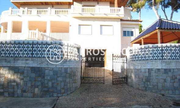 Reventa - Chalet - Campoamor - Costa Blanca